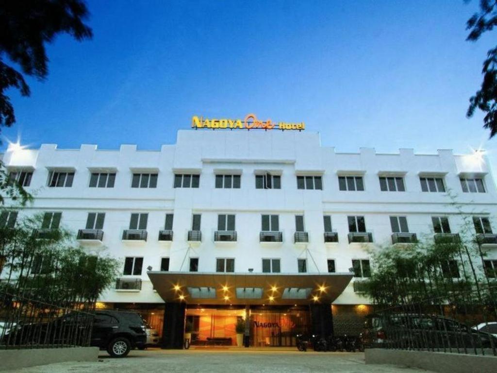 Nagoya One Hotel Esterno foto